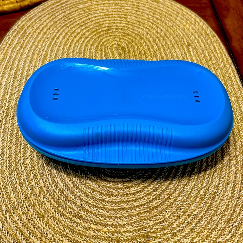 Tupperware  Egg Cooker used good condition